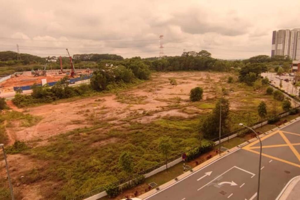 Hzb301-Selfcheck-In-Wi-Fi- Netflix- Parking- Pool-2 Bedroom- Klia, 7099 Sepang Exterior foto